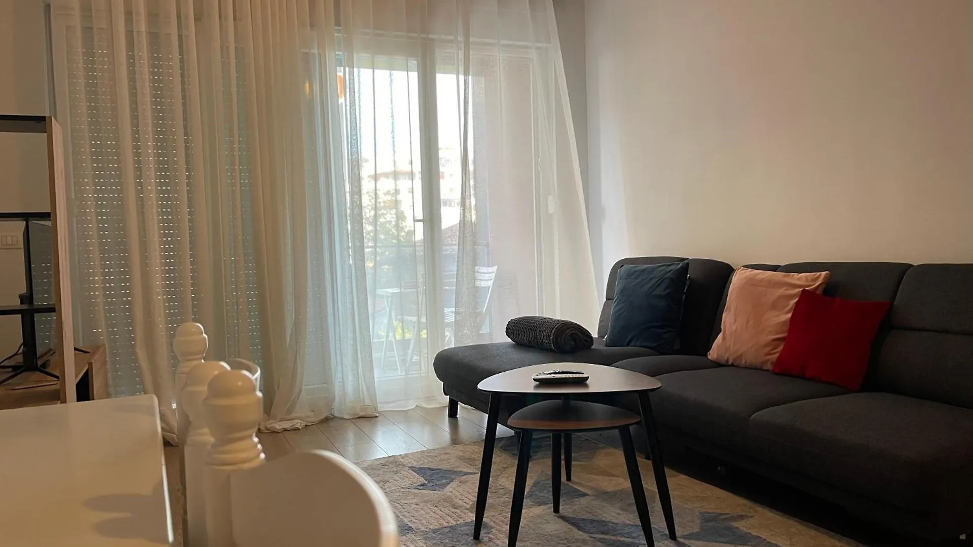 Bonbon 1 - Quiet Central 1 Bedroom Albania